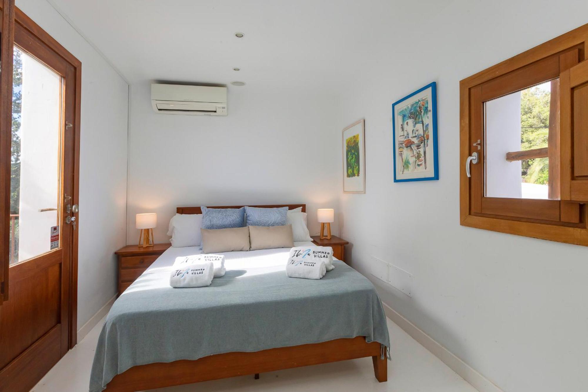 Villa Near Ibiza Town Sleeps 11 To 13 Guests Can Furnet Luaran gambar