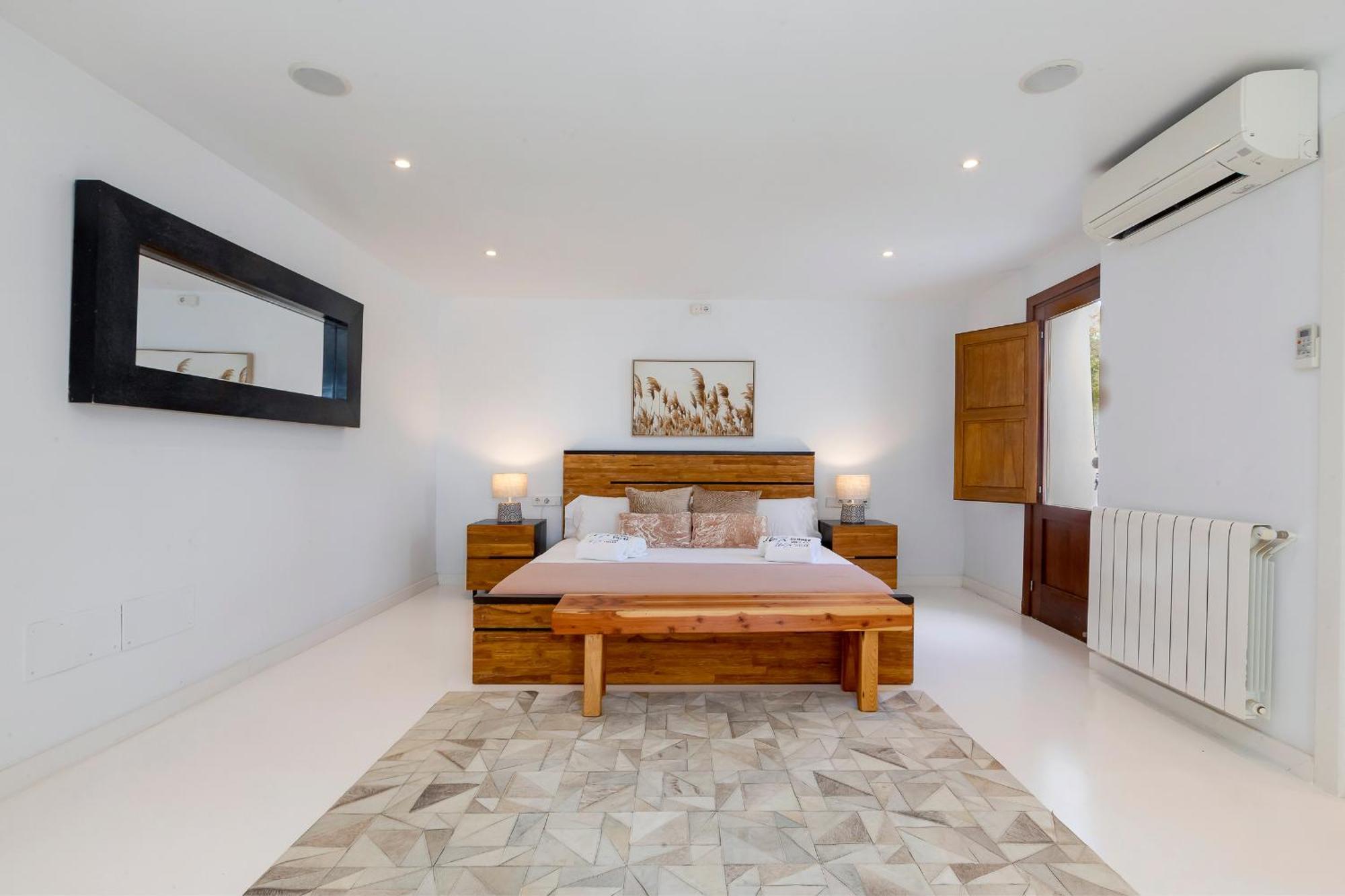 Villa Near Ibiza Town Sleeps 11 To 13 Guests Can Furnet Luaran gambar