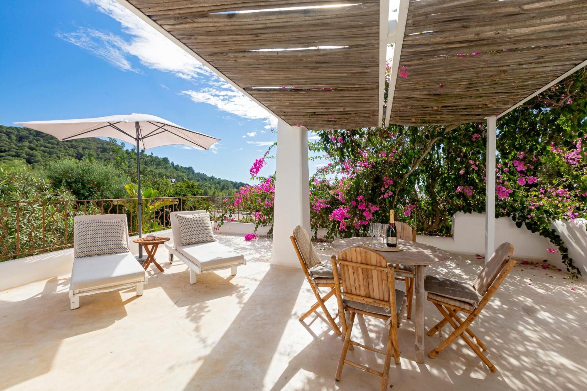 Villa Near Ibiza Town Sleeps 11 To 13 Guests Can Furnet Luaran gambar